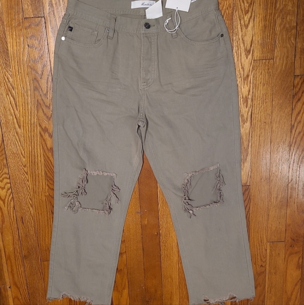 KanCan Women's Straight Leg Jeans 11/29